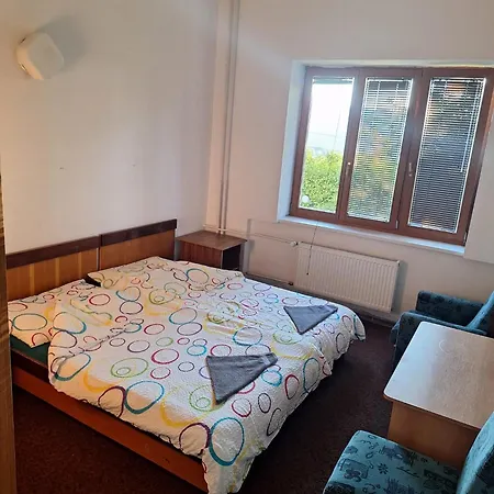 Rekreacko Hruba Strana * Bzince pod Javorinou