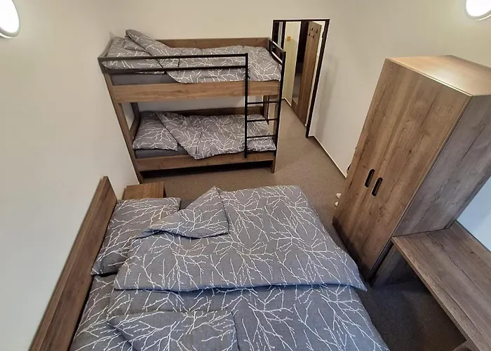 Rekreacko Hruba Strana * Bzince pod Javorinou