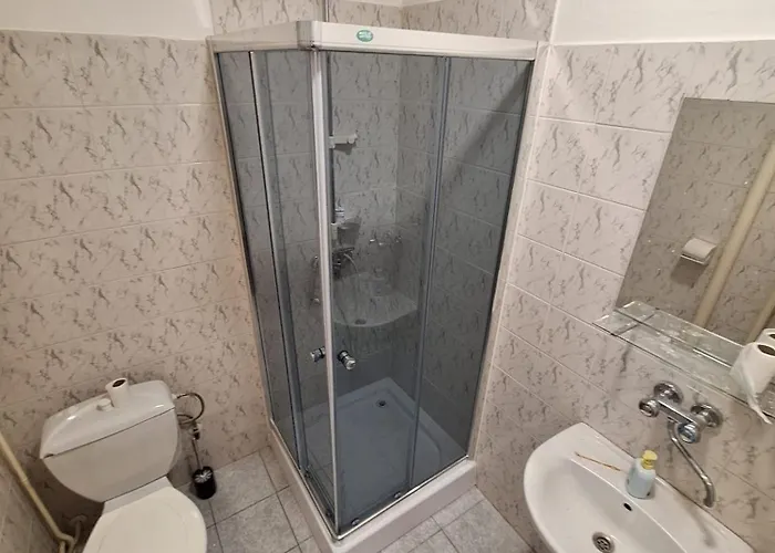 Rekreacko Hruba Strana *